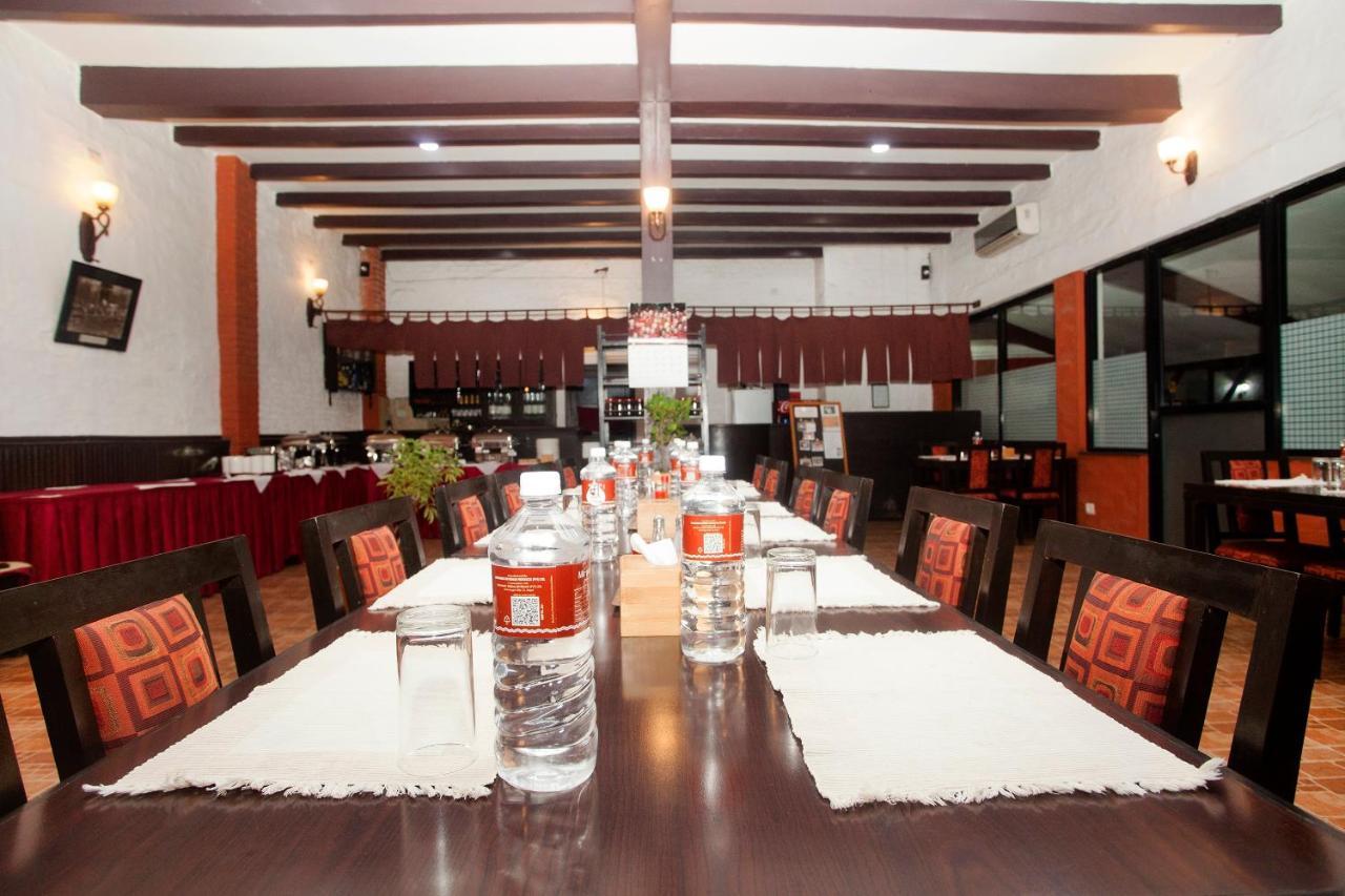 Oyo 738 Hotel Kaze Darbar 카트만두 외부 사진